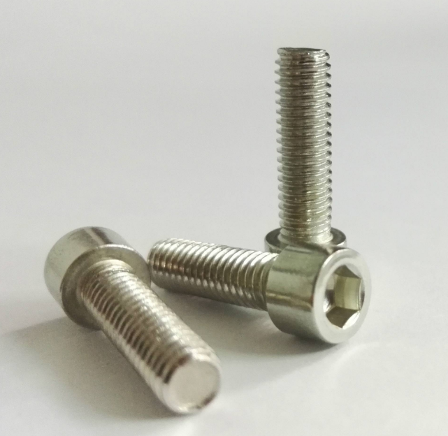 内六角螺栓标准有哪些？